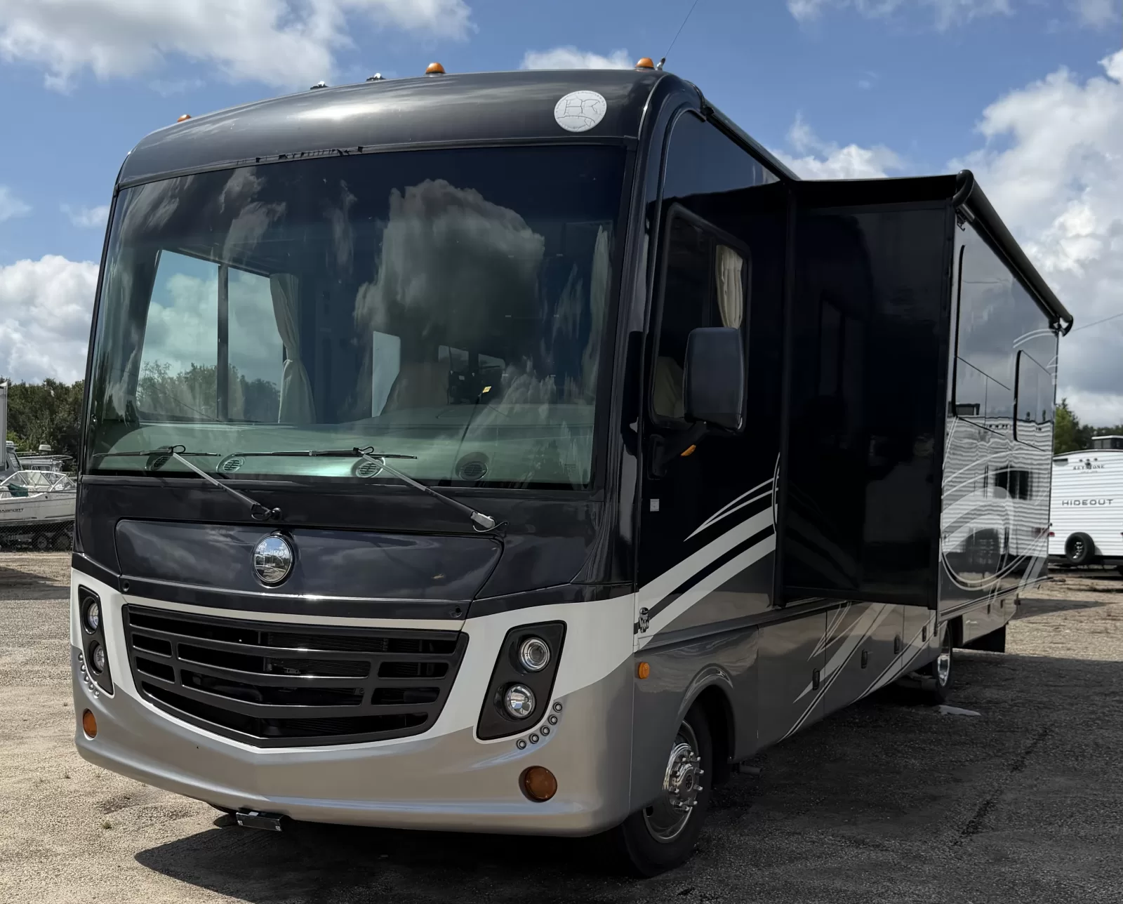 Holiday Rambler Vacationer XE 34S