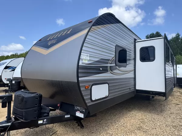 Used 2022 Forest River RV Aurora 32BDS for sale in Sumrall, MS