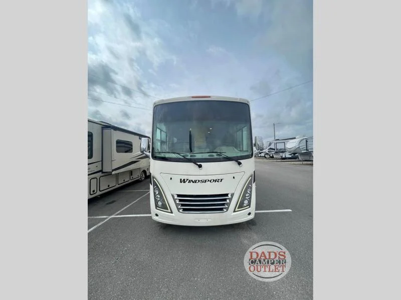 Thor Motor Coach 34J