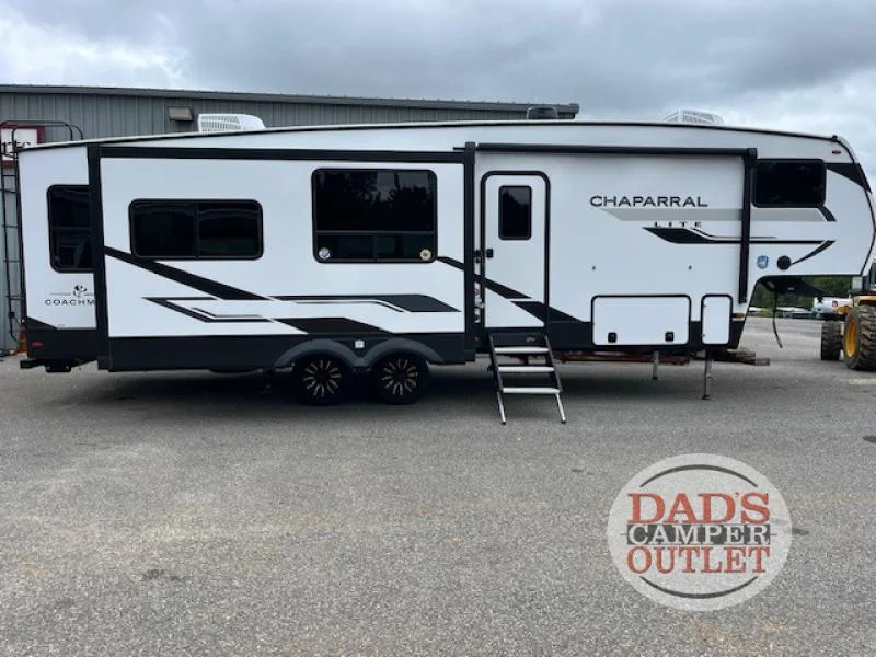 New 2025 Coachmen RV Chaparral Lite 30RLS for sale in Gulfport