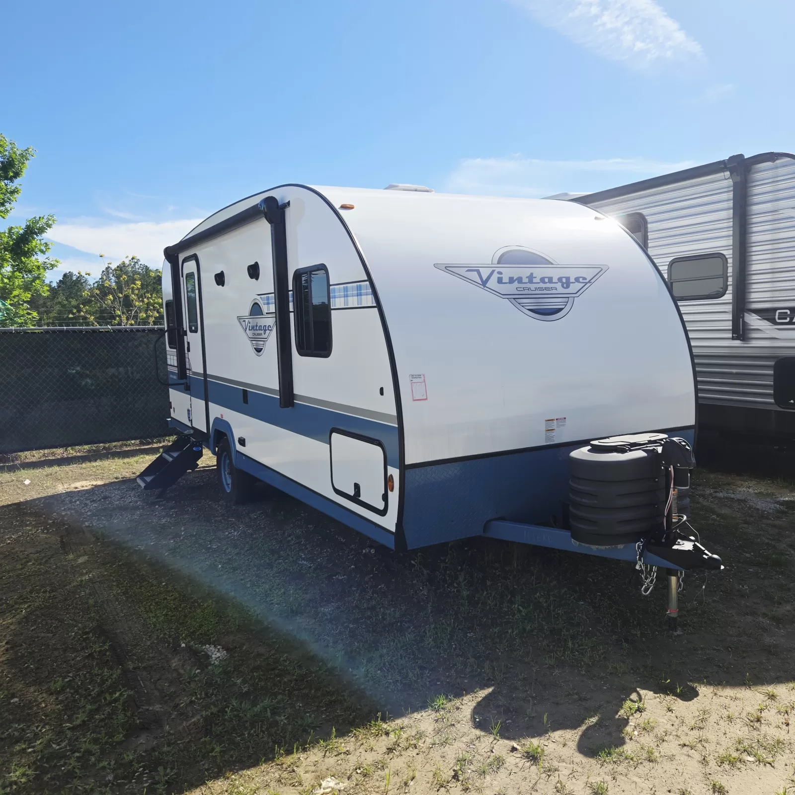 New 2025 Gulf Stream RV Vintage Cruiser 19ERD for sale in Gulfport