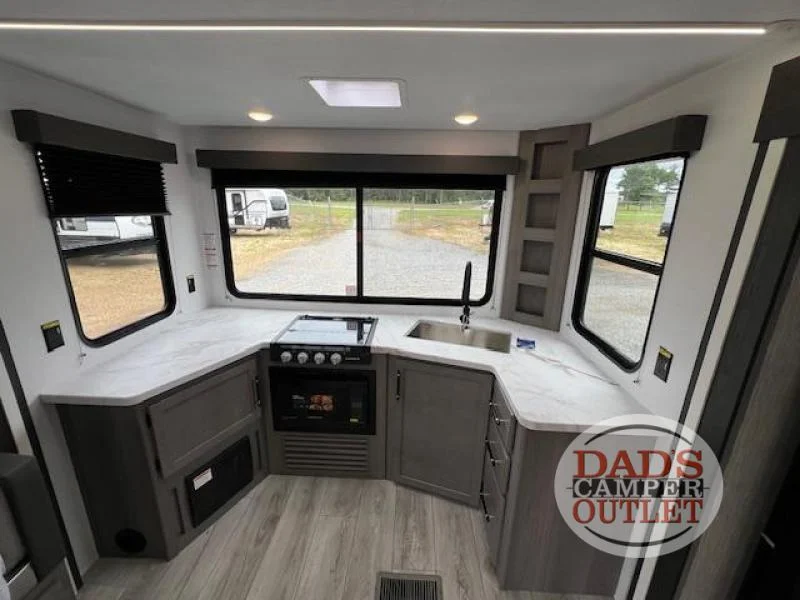 Used 2025 Keystone Hideout 28RKD for sale in Sumrall, MS