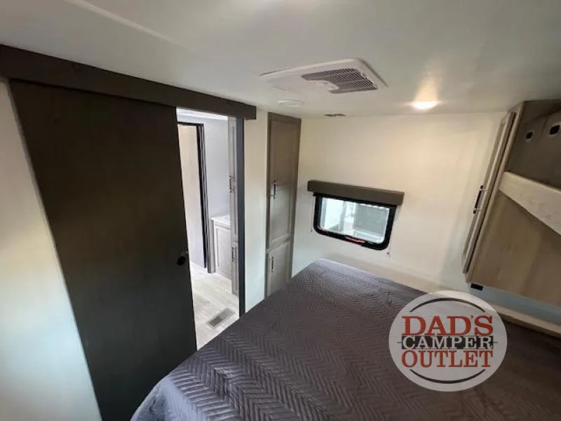 Used 2025 Keystone Hideout 28RKD for sale in Sumrall, MS