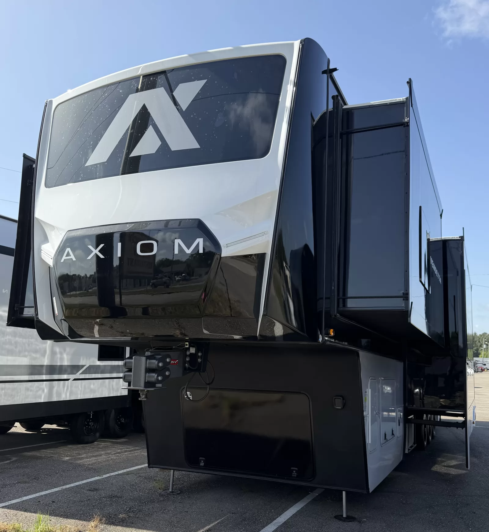 New 2026 Axiom RV Vendetta V4250 for sale in Picayune