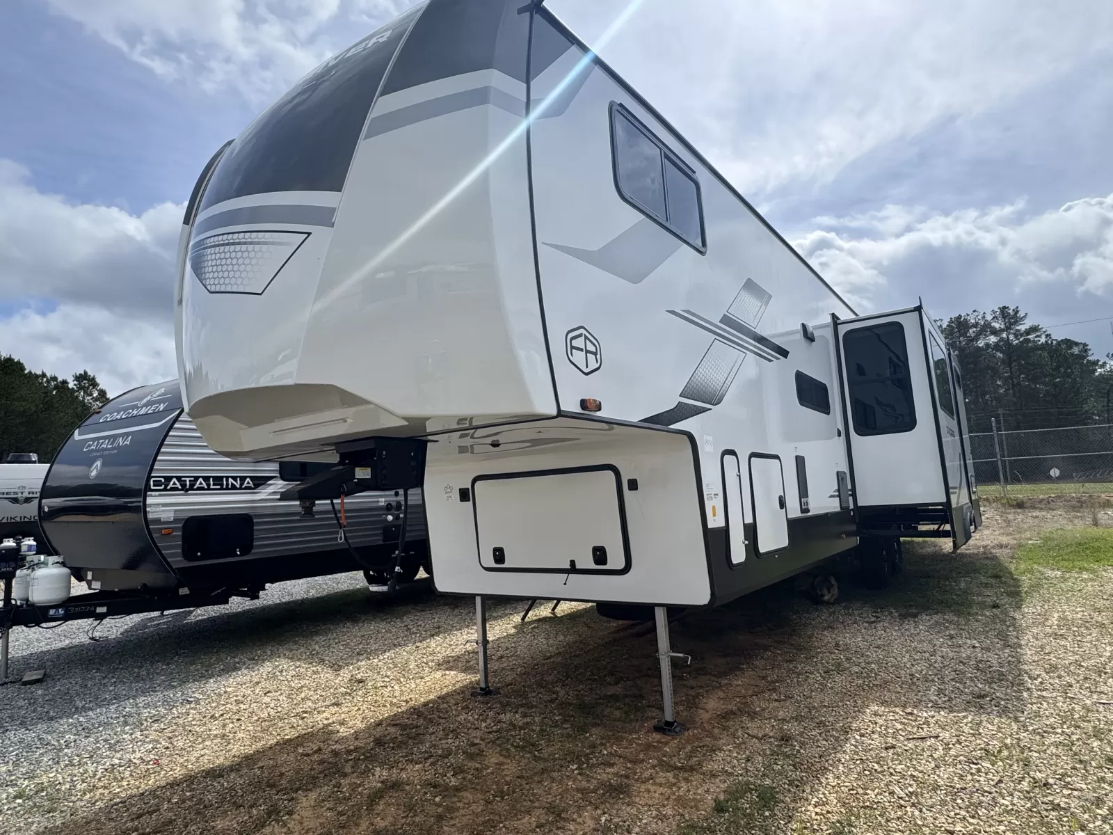 Forest River RV 3710HBFB