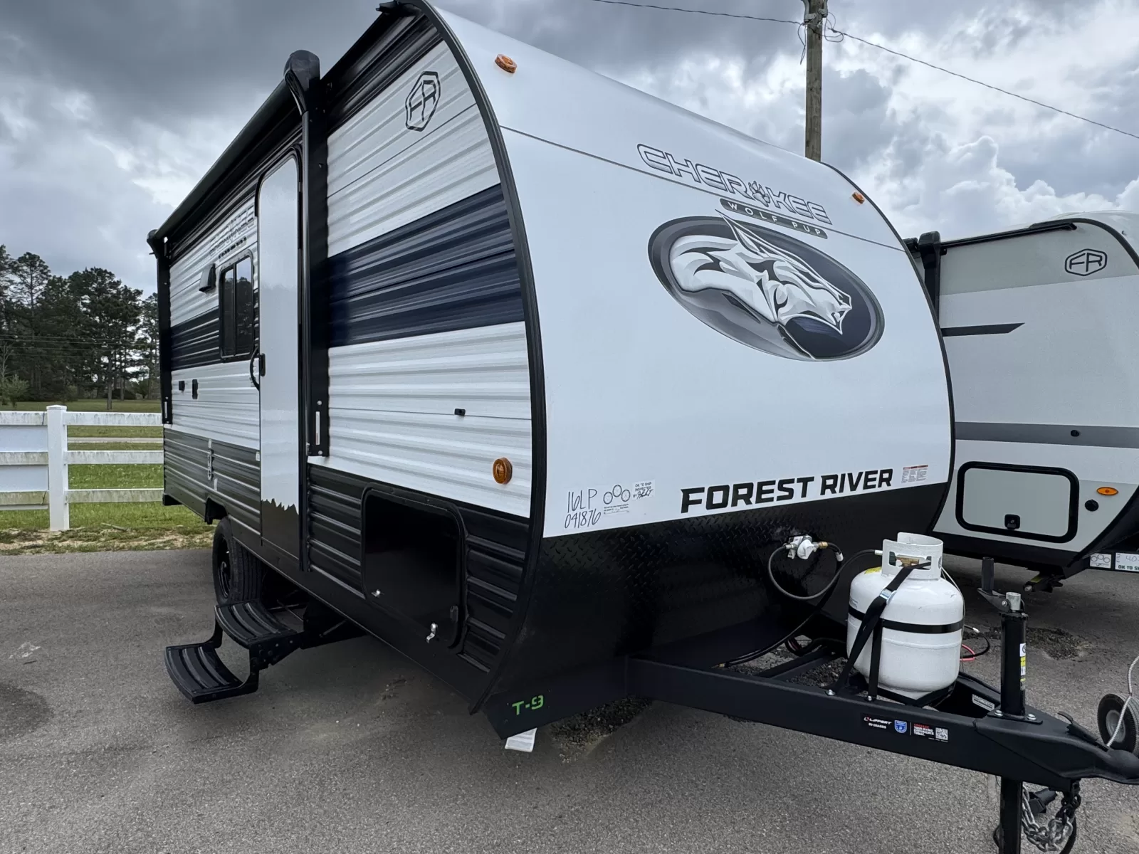 2026 Forest River Cherokee Wolf Pup 16LP for Sale in Sumrall, MS